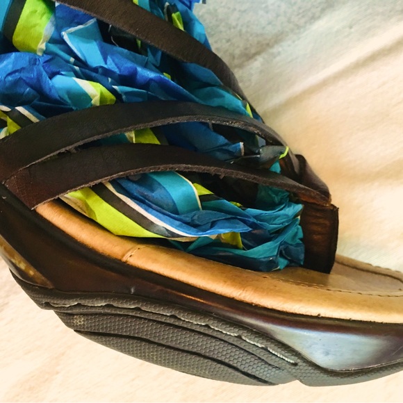 J-41 Adventure On brown leather strappy platform athletic sports sandals. EU 41. - Picture 13 of 16